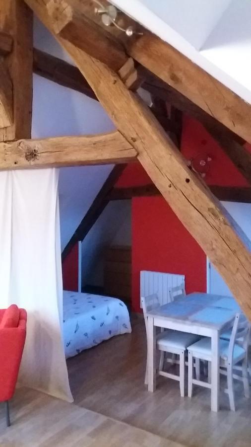 شقة Le Charme Du Chateau ليزاندلي المظهر الخارجي الصورة
