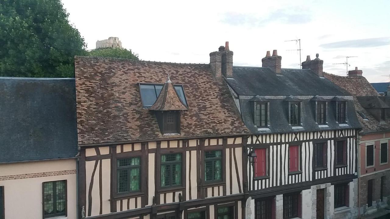 شقة Le Charme Du Chateau ليزاندلي المظهر الخارجي الصورة